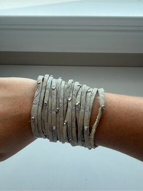 Rhinestone Wrap Leather Bracelet in Light Gray